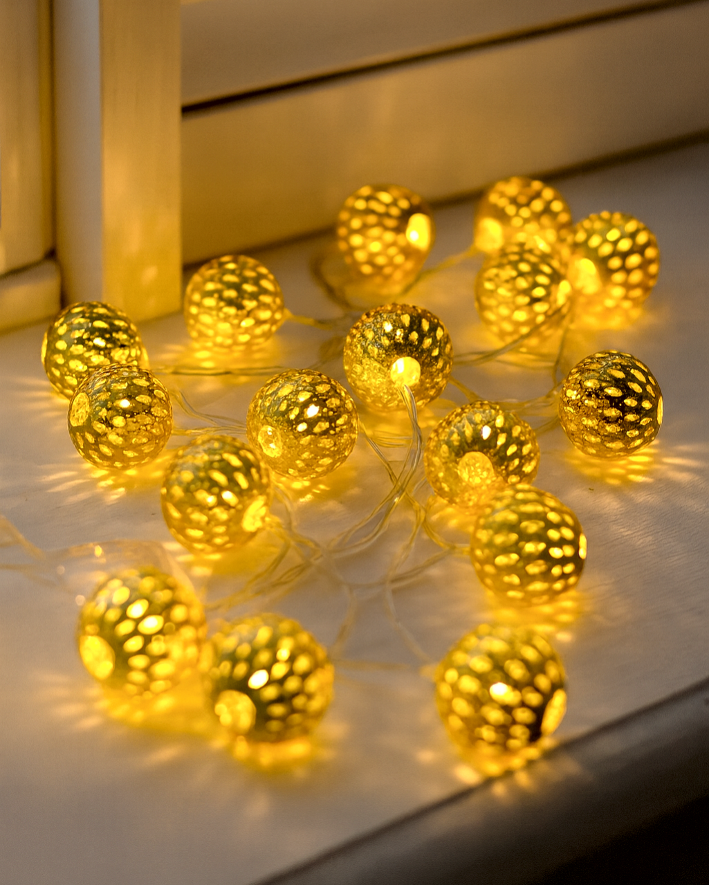 TR 308 Vánoční řetěz Marocké koule 20LED 2,5 m 2700K teplá bílá Trixline