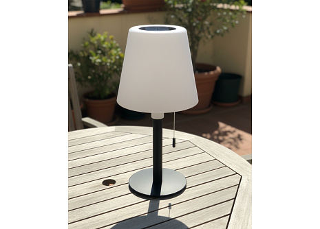 TG-011 Solární stolní lampa s USB, 5W, IP54 TG-011 Solární stolní lampa s USB, 5W, IP54